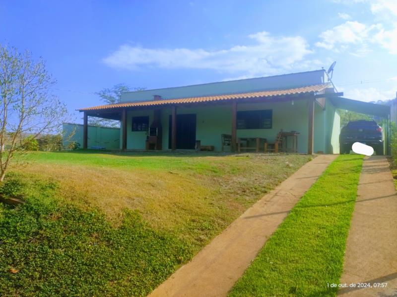 Rua Um, 50- Condomínio Pé de Serra