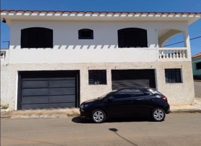 Rua Mª Pereira Guimaraes Fragoso, 89 - Centro