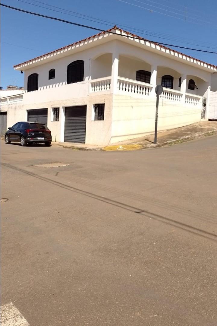 Rua Mª Pereira Guimaraes Fragoso, 89 - Centro