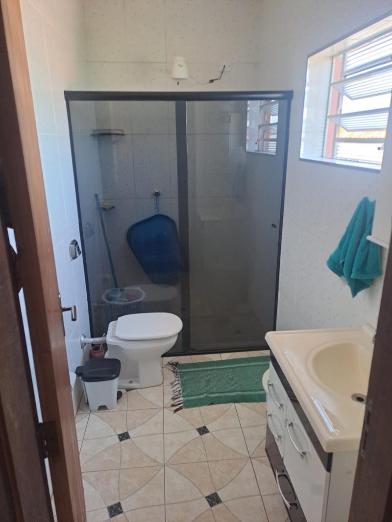 Rua Vereador Roque Delorenzo, 118 e 122 - Pássaro da Ilha
