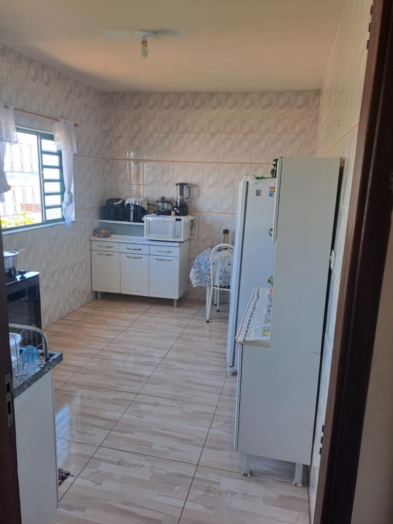Rua Vereador Roque Delorenzo, 118 e 122 - Pássaro da Ilha